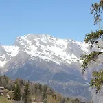 Шале La Tzoumaz Lodge Ла-Тзума