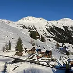 La Tzoumaz Lodge