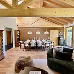 La Tzoumaz Lodge Шале Ла-Тзума