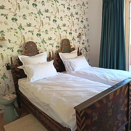 La Tzoumaz Lodge Chalet *