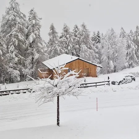 Alpesi faház La Tzoumaz Lodge *