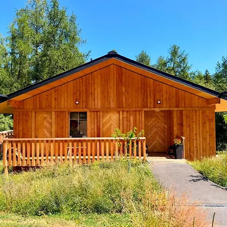 La Tzoumaz Lodge Chalet *